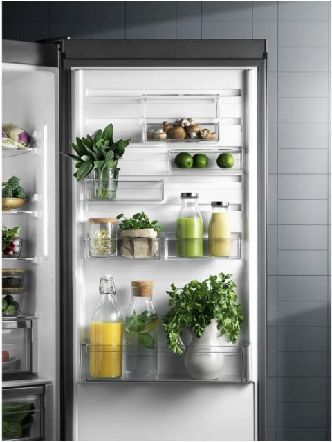 CHŁODZIARKA ELECTROLUX LRC5ME38X2 390 l Inox, Funkcja Action Cool, Inwerter