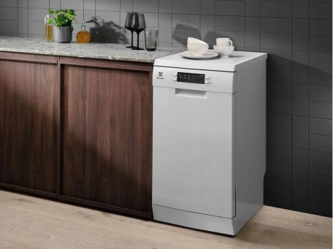 ZMYWARKA WOLNOSTOJĄCA ELECTROLUX ESA42110SW 9,9 L 9 kpl Technologia Air Dry